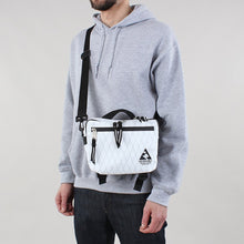 Load image into Gallery viewer, Indispensable Trip Dinky X Shoulder Bag
